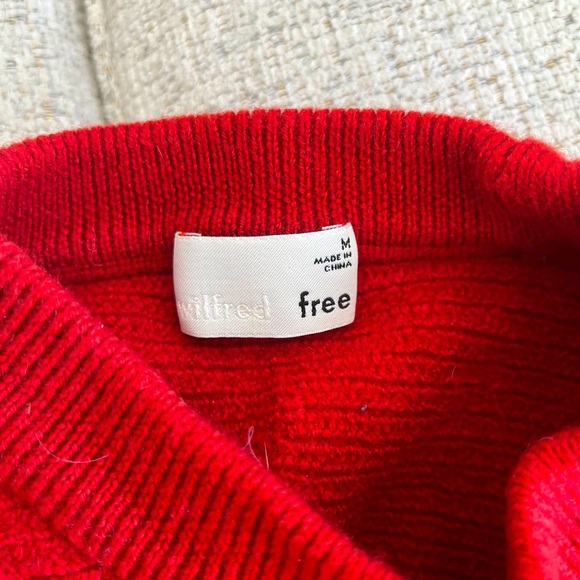 Super Cropped, Mock Neck Sweater - Picture 4 of 5